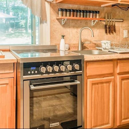 Pocono Cabin With Private Pool At Shawnee Mtn إيست سترودسبورغ المظهر الخارجي الصورة