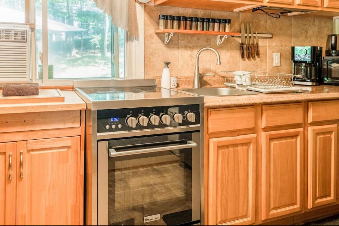 Pocono Cabin With Private Pool At Shawnee Mtn إيست سترودسبورغ المظهر الخارجي الصورة