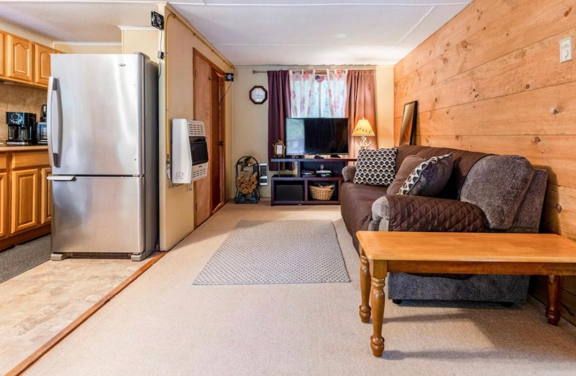Pocono Cabin With Private Pool At Shawnee Mtn إيست سترودسبورغ المظهر الخارجي الصورة