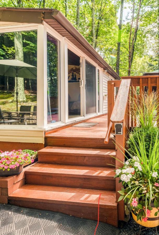 Pocono Cabin With Private Pool At Shawnee Mtn إيست سترودسبورغ المظهر الخارجي الصورة